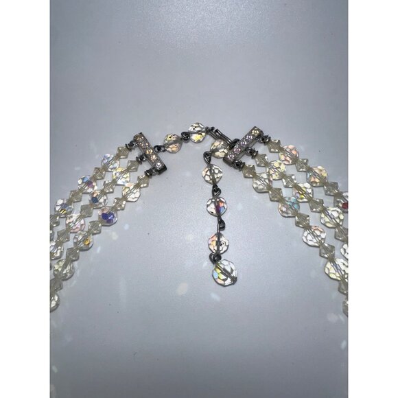 1950s vintage triple 3 strand faceted aurora borealis glass beaded necklace - Picture 6 of 10